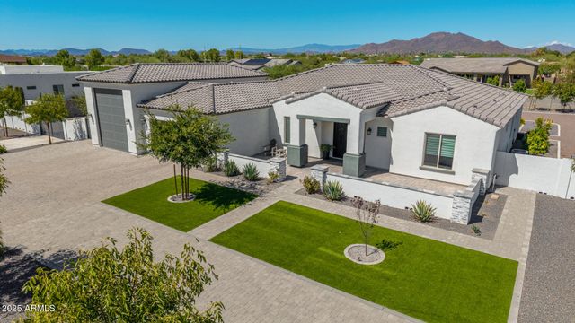 37233 N 11TH Avenue, Phoenix, AZ 85086