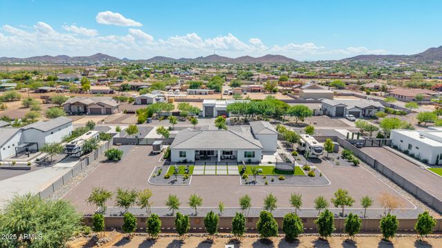 37233 N 11TH Avenue, Phoenix, AZ 85086
