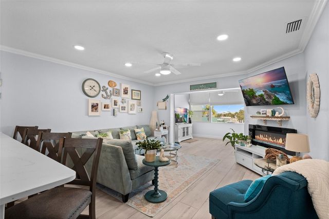 1898 SHORE DRIVE S 319, South Pasadena, FL 33707