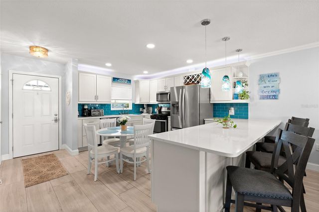 1898 SHORE DRIVE S 319, South Pasadena, FL 33707