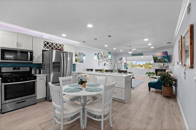 1898 SHORE DRIVE S 319, South Pasadena, FL 33707