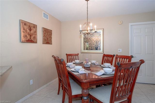 583 Beachwalk CIR 101, Naples, FL 34108