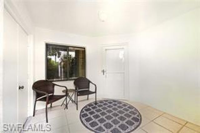 583 Beachwalk CIR 101, Naples, FL 34108