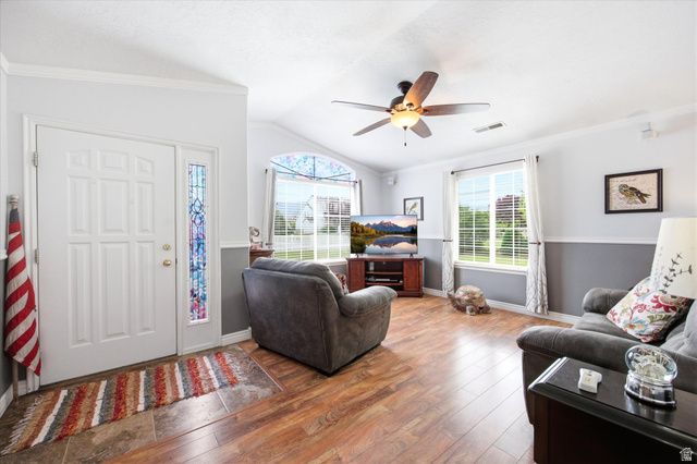 3139 N PELICAN DR, Farr West, UT 84404