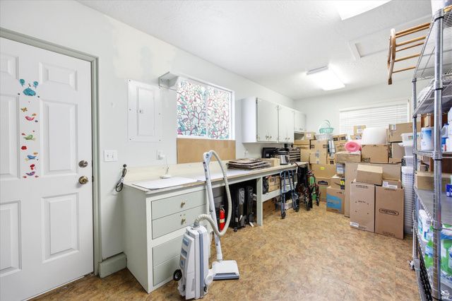 3139 N PELICAN DR, Farr West, UT 84404