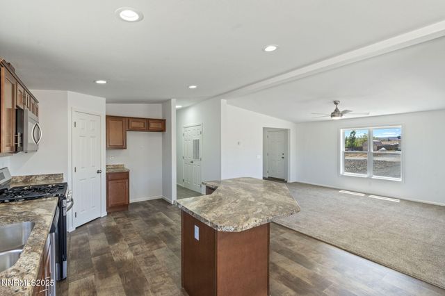 8260 Sycamore Street, Silver Springs, NV 89429