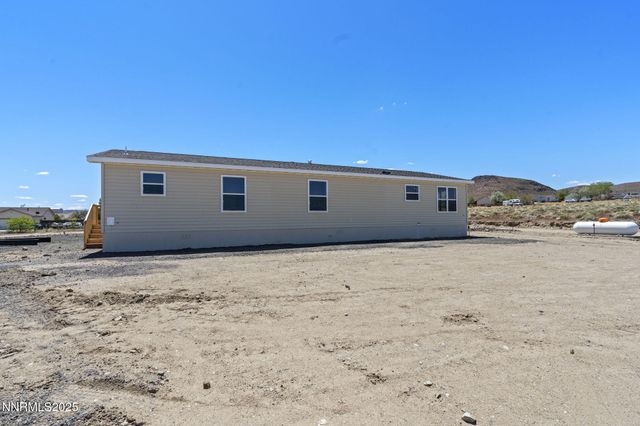 8260 Sycamore Street, Silver Springs, NV 89429