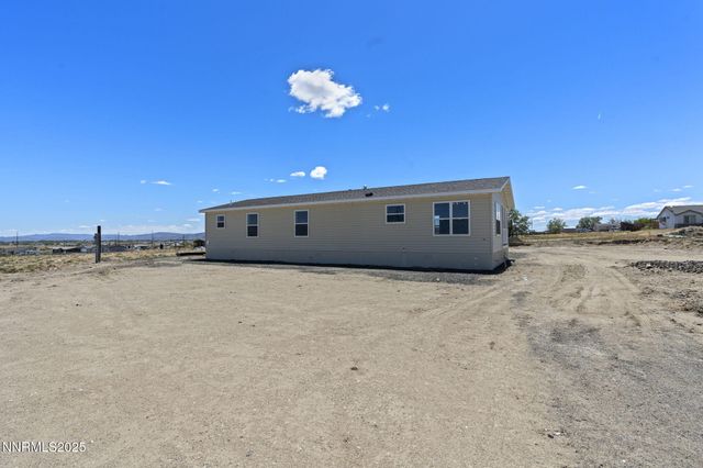 8260 Sycamore Street, Silver Springs, NV 89429