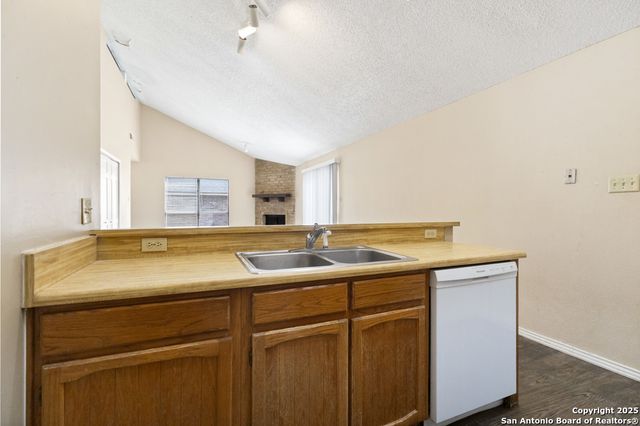 13778 George Rd, San Antonio, TX 78231