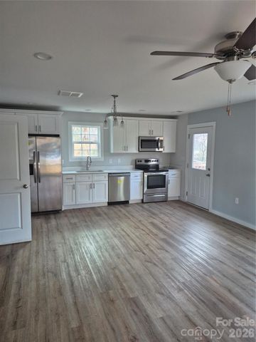 510 Kings Road, Shelby, NC 28150