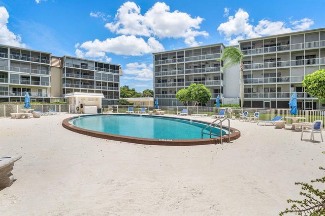 250 John F Kennedy Drive 204, Atlantis, FL 33462