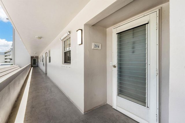 250 John F Kennedy Drive 204, Atlantis, FL 33462