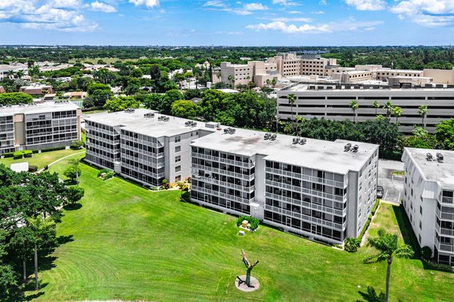 250 John F Kennedy Drive 204, Atlantis, FL 33462
