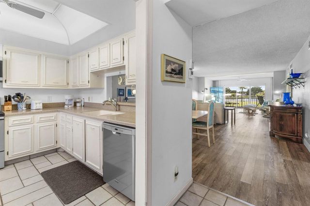 250 John F Kennedy Drive 204, Atlantis, FL 33462