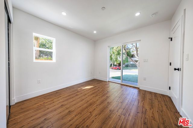 10810 Hesby Street, North Hollywood (los Angeles), CA 91601