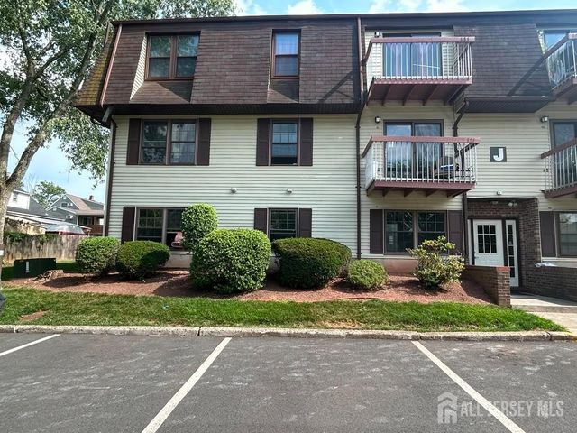 111 Orlando Street, Edison, NJ 08817