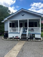 942 Gilbey Lane, New Kensington, PA 15068