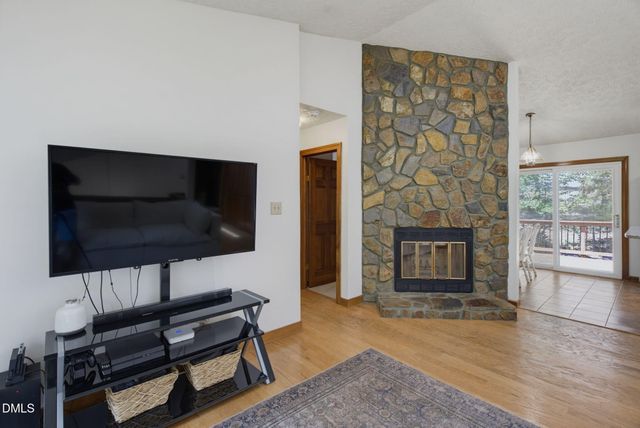 32 S Angela Circle, Durham, NC 27703