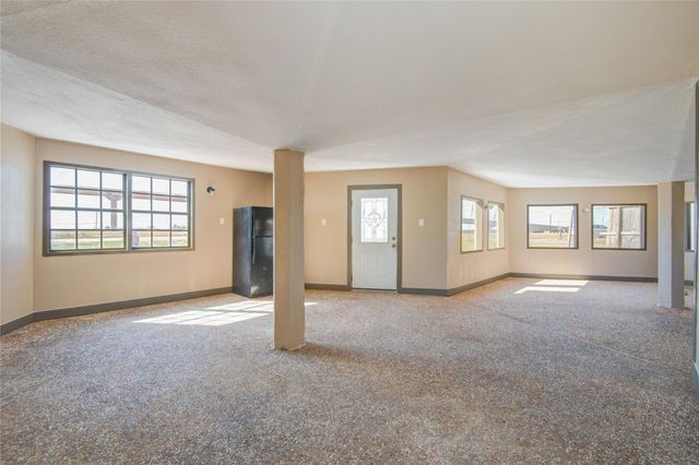 26 Tarpon Lane, Freeport, TX 77541