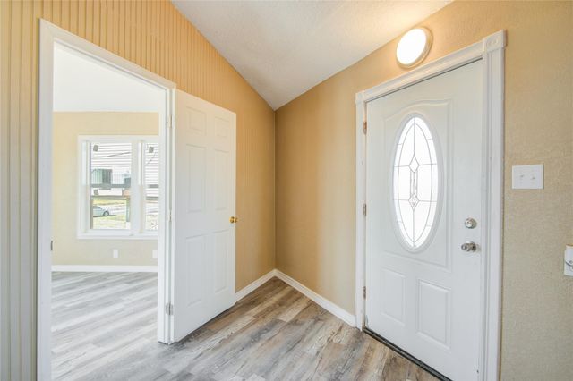 26 Tarpon Lane, Freeport, TX 77541