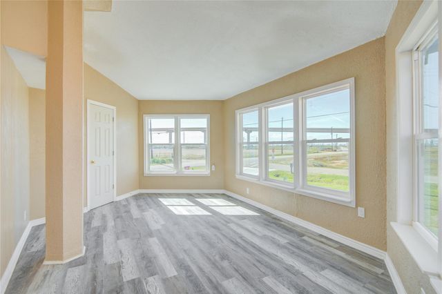 26 Tarpon Lane, Freeport, TX 77541