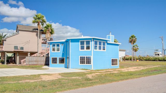 26 Tarpon Lane, Freeport, TX 77541