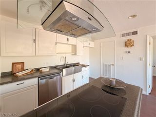 3712 Royal Crest Street 14, Las Vegas, NV 89119