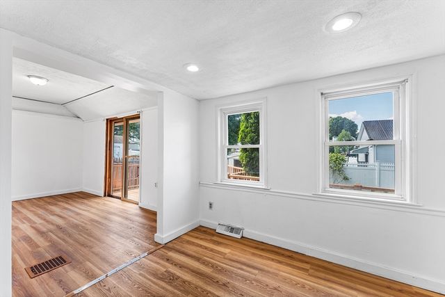 1 Allen Ct, Marlborough, MA 01752