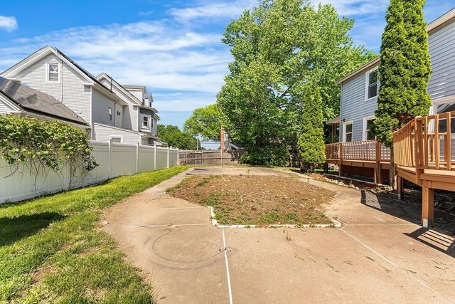 1 Allen Ct, Marlborough, MA 01752