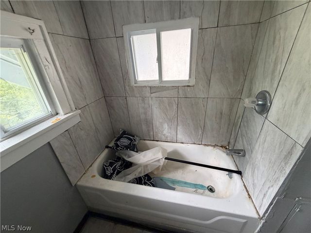 3303 W 123rd Street, Cleveland, OH 44111