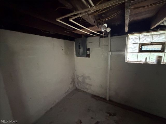 3303 W 123rd Street, Cleveland, OH 44111
