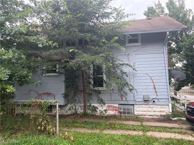 3303 W 123rd Street, Cleveland, OH 44111