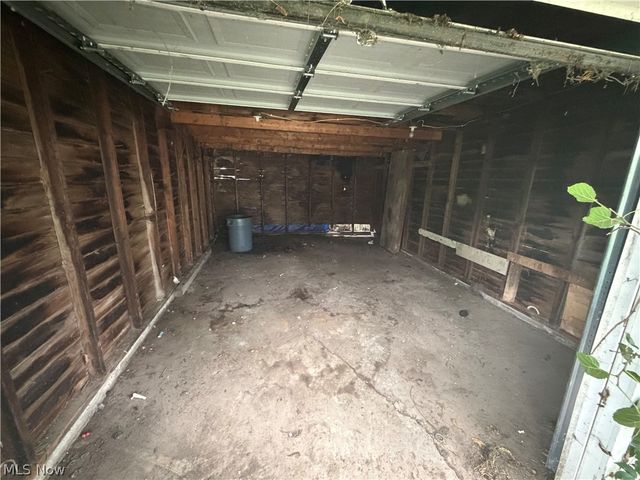 3303 W 123rd Street, Cleveland, OH 44111