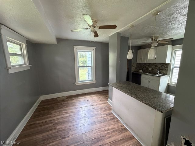 3303 W 123rd Street, Cleveland, OH 44111