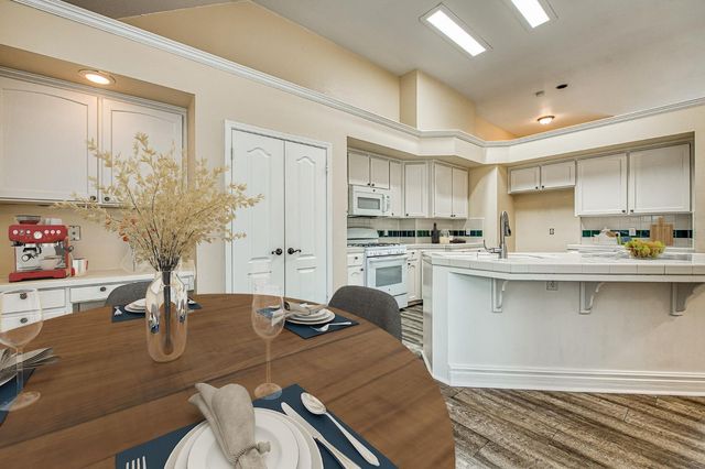 2519 Celeste Avenue, Clovis, CA 93611