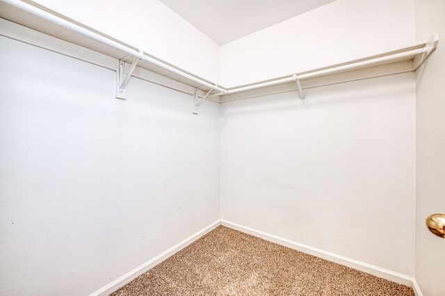 2519 Celeste Avenue, Clovis, CA 93611