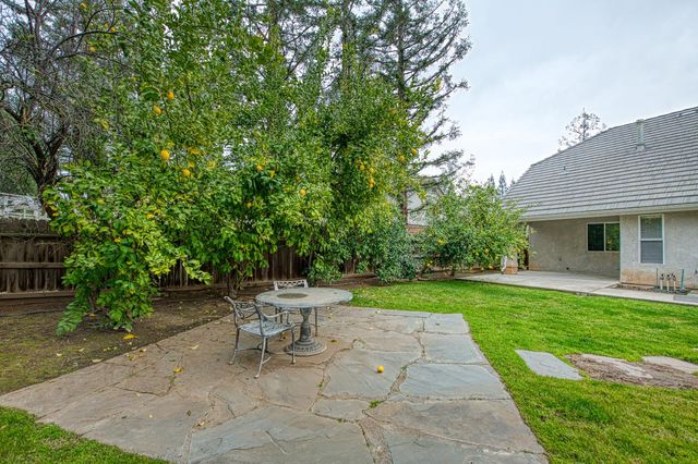 2519 Celeste Avenue, Clovis, CA 93611