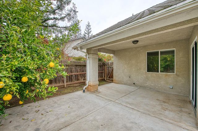 2519 Celeste Avenue, Clovis, CA 93611