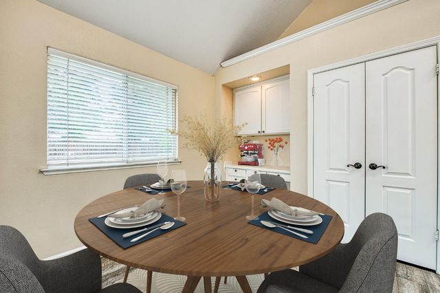 2519 Celeste Avenue, Clovis, CA 93611