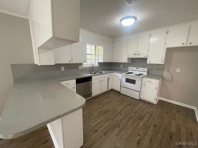 14 Azaleawood Drive, Wetumpka, AL 36093