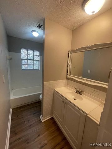 14 Azaleawood Drive, Wetumpka, AL 36093