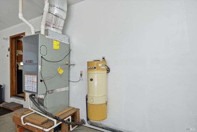 929 Helen Ave, Ukiah, CA 95482