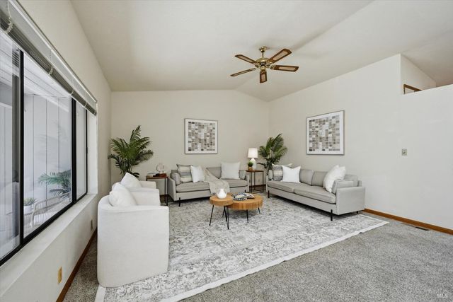 929 Helen Ave, Ukiah, CA 95482