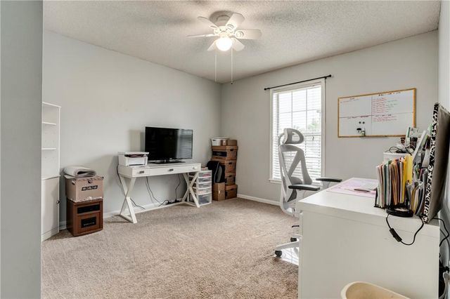 1519 Bridlewood Lane, Raymore, MO 64083