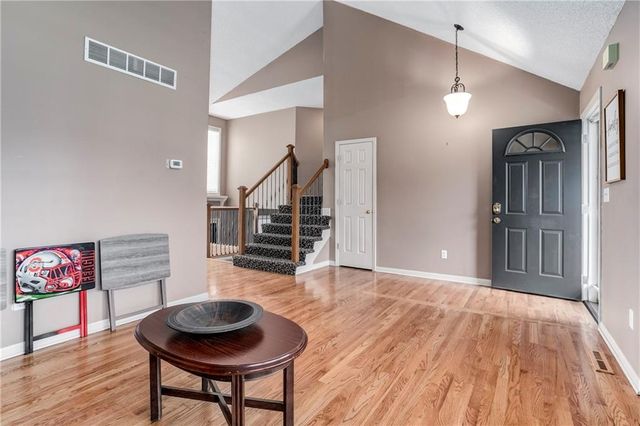 1519 Bridlewood Lane, Raymore, MO 64083