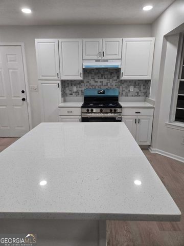 180 Preston Oaks Drive, Alpharetta, GA 30022