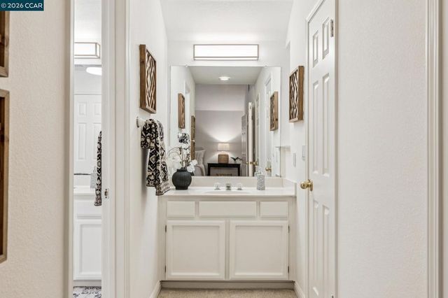 53 Paso Nogal Ct, Pleasant Hill, CA 94553