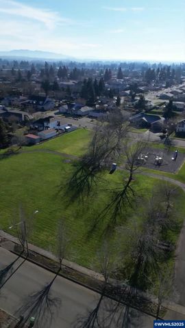 Pheasant (Model S) Av, Stayton, OR 97383