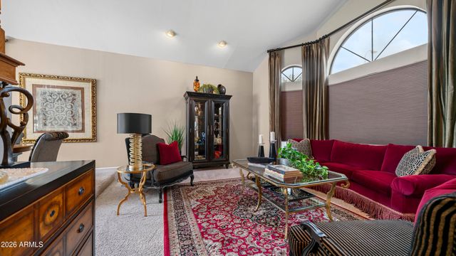 42 E MARIA Lane, Tempe, AZ 85284