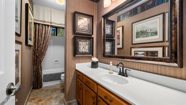 42 E MARIA Lane, Tempe, AZ 85284